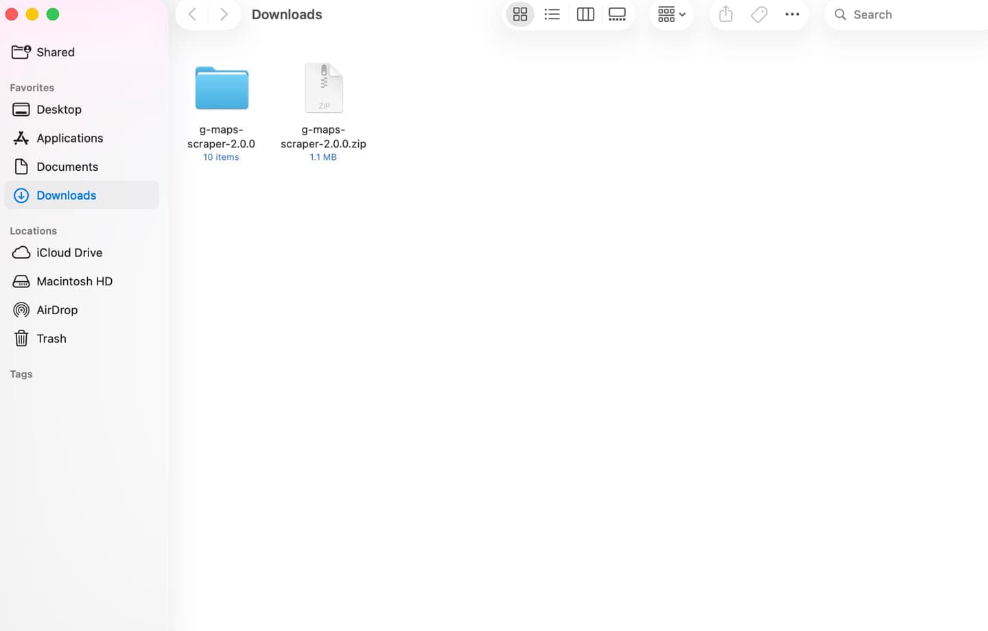 Downloads window showing the G Maps Scraper ZIP package extracted into a folder.